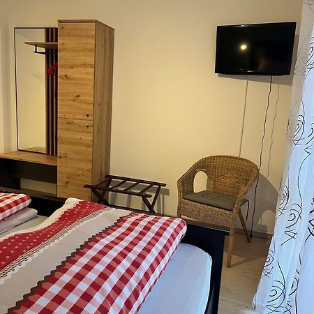 Apartment Frank - Bis Zu 3 Schlafzimmer روست المظهر الخارجي الصورة