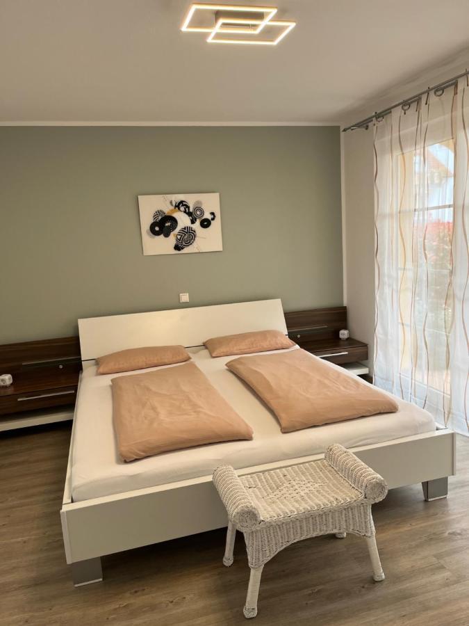 Apartment Frank - Bis Zu 3 Schlafzimmer روست المظهر الخارجي الصورة