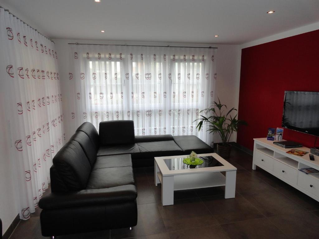 Apartment Frank - Bis Zu 3 Schlafzimmer روست المظهر الخارجي الصورة